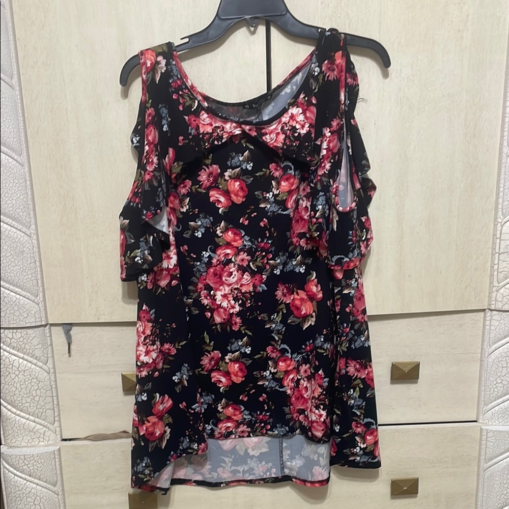 Floral Cold Shoulder Top